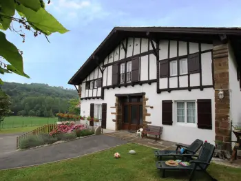 Casa rural en Beyrie sur Joyeuse,Maison de caractère avec grand jardin, cheminée et Wifi FR-1-384-19 N°843907