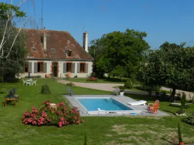 Gite à Mercy,Ferme charmante avec animaux, piscine chauffée et tout confort en Sologne Bourbonnaise FR-1-489-368 N°843942