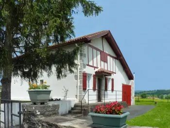 Gite in Juxue,Maison Basque avec Jardin Clos, BBQ, Wi-Fi et Proche St Jean-Pied-de-Port FR-1-384-806 N°844025