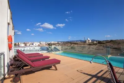 Appartement à Tarifa,Estudio planta baja Vista al Mar Porche y Jardín 3-4 ES-11380-11 N°893272