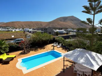 Villa in Yaiza,Villa Timanfaya: Maison Jumelée avec Piscine Privée à Yaiza, Proche du Parc National et de Playa Blanca ES-163-32 N°844431