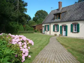 Cottage in Dampierre Sous Brou,Maison Nature avec Salle de Jeux, Jardin Clos, et Wi-Fi à Dampierre-sous-Brou FR-1-581-19 N°845477