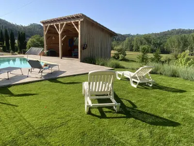 Gite à Sainte Mondane,Gîte climatisé avec piscine, internet et parking, près de Sarlat FR-1-616-260 N°847601