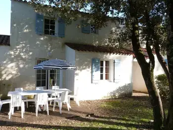 Casa en Longeville sur Mer,Maison 6 pers, 900m Plage des Conches, Piscine & Animaux admis FR-1-194-240 N°849133