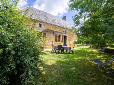 Gite à Borrèze, Maison Périgourdine restaurée, 2 chambres, terrasse privée, proche Sarlat, animaux acceptés FR-1-616-187 N°849325 - Photo 0