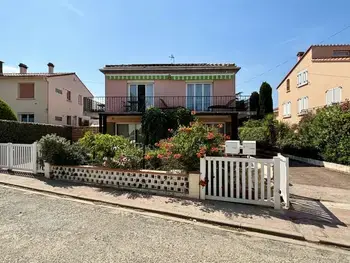 Wohnung in Sorède,Appartement familial climatisé avec terrasse, 2 chambres, à 8 km de la mer - Sorède FR-1-225-737 N°896401