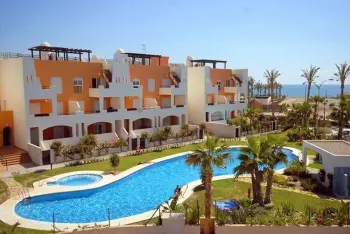 Appartement in Vera Playa,Bajo con terraza y acceso directo a piscina comunitaria ES-04621-62 N°896562