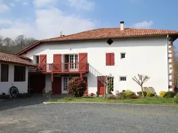 Casa rural en Bidarray,Gîte confortable avec jardin, WIFI et parking à Bidarray FR-1-384-238 N°850870