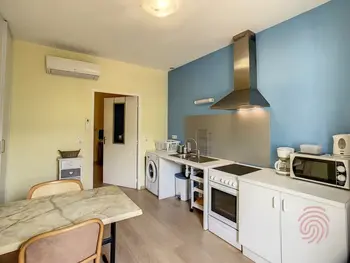 Wohnung in Lamalou les Bains,Charmant F2 climatisé avec terrasse, proche Thermes, parking privé, animaux acceptés FR-1-451-163 N°896801