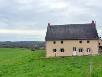 Gite in Mazirat,Gîte de campagne avec terrasse et tous équipements à Mazirat FR-1-489-385 N°851967