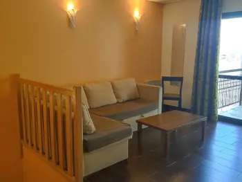 Apartamento en Jausiers,Duplex moderne avec piscine chauffée, parking, WiFi et animaux acceptés FR-1-165B-13 N°897395