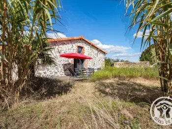 Cottage in Sèvremoine,Gîte Moderne et Confortable Proche Cholet, Nantes et Puy du Fou, avec Terrasse et Près d'un Étang FR-1-622-43 N°852200