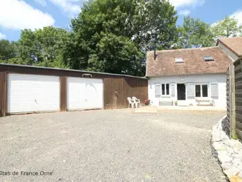 Casa rural en Écouves,Maison calme avec jardin clos, proche Alençon - 3 chambres, équipements complets, animaux acceptés FR-1-497-162 N°853167