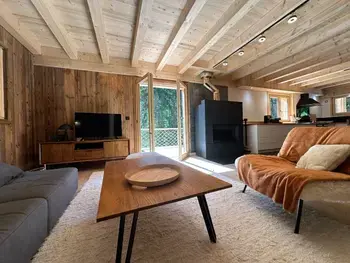 Chalet in Samoëns,Chalet confortable avec cheminée et terrasse à Samoëns FR-1-624-5 N°854259