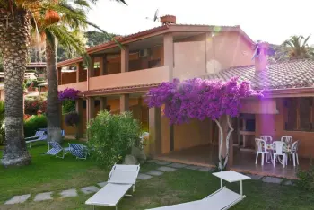 Casa en Costa Rei,Holiday residence Costa Rei - Terraced House  Pentalocale Villaggio Baiazzurra Holidays ISR031003-AYE N°854476