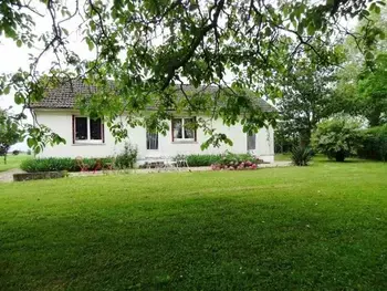 Casa rural en Bengy sur Craon,Charmant Gîte Familial avec Grand Jardin et Confort Moderne à Bengy-sur-Craon FR-1-586-33 N°859802