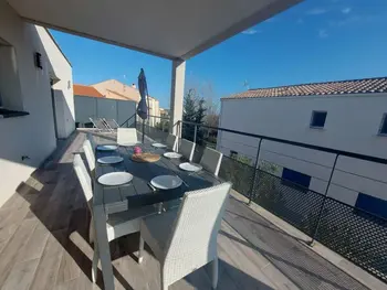 Appartement in Marseillan Plage,Appartement climatisé 4 pièces avec wifi, terrasse et parking à 150m de la plage FR-1-326-780 N°904037