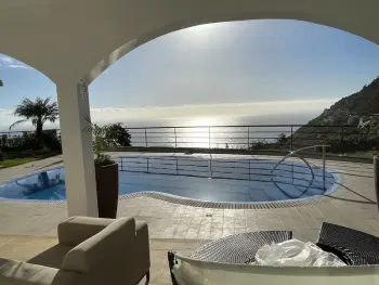 Villa in Arco da Calheta,Luxury Villa With Private Heated Pool, 982533 N°860610