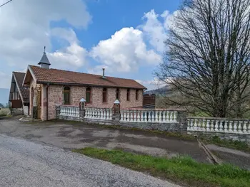 Agriturismo a Saulxures sur Moselotte,Ancienne chapelle aménagée en gîte indépendant avec terrasse et cheminée FR-1-589-463 N°862373