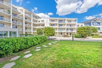 Apartment in Plougonvelin,Le Domaine de Bertheaume FR-29217-19 N°905581