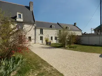 Gite in Huismes,Gîte familial près de Chinon avec cour fermée, terrasse et équipements bébé FR-1-381-370 N°863088