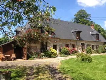 Casa rural en Manéglise,Gîte rural calme avec grand jardin, proche de la mer, animaux acceptés, idéal famille et télétravail. FR-1-441-431 N°863251