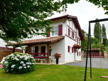 Casa rural en Lasse,Maison conviviale 8 pers, jardin clos, proche St-Jean-Pied-de-Port et Espagne. FR-1-384-640 N°864358