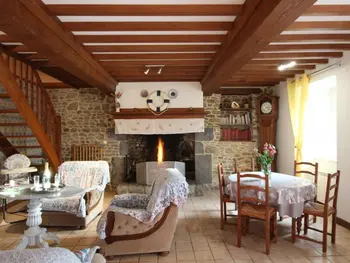 Agriturismo a Lingreville,Maison 4 chambres à Lingreville, cheminée, jardin, proche plage, animaux acceptés FR-1-362-281 N°864778