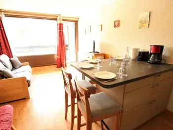 Wohnung in La Salle les Alpes,Charmant studio 4 pers avec piscine, proche télécabines et commerces, accès direct ski, La Salle-les-Alpes FR-1-330F-106 N°907893