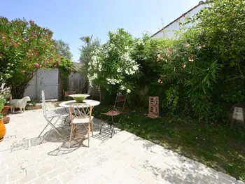 Casa a Les Portes en Ré,Maison 3 pièces avec jardin clos, cheminée et parking, à deux pas du centre des Portes-en-Ré FR-1-434-105 N°864863