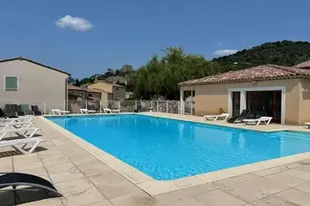 Apartamento en Montbrun les Bains,Résidence Les Sources - Montbrun-les-Bains // Studio 2 pers FR-26570-4801 N°907905