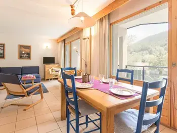 Wohnung in La Salle les Alpes,Appartement lumineux 3 pièces proche télécabine et commerces avec piscine chauffée FR-1-330F-34 N°908226