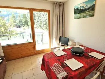 Wohnung in La Salle les Alpes,Appartement cosy avec piscine à 60m des pistes – 5 pers, parking privé, La Salle-les-Alpes. FR-1-330F-73 N°908245