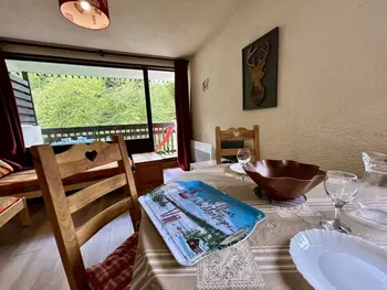 Wohnung in La Salle les Alpes,Studio avec coin montagne - 4 pers, à 100m des télécabines, piscine, parking, casier à ski FR-1-330F-94 N°908257