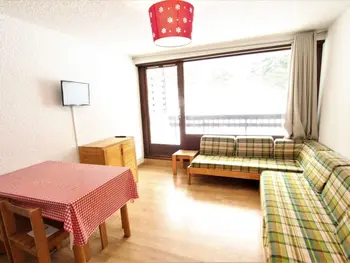 Wohnung in La Salle les Alpes,Studio cosy avec coin montagne, proche pistes et commodités, piscine et jardin, La Salle-les-Alpes FR-1-330F-98 N°908259