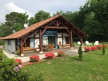 Gite in Luxey,Gîte confortable avec piscine et cheminée au cœur des Landes de Gascogne FR-1-360-395 N°865094