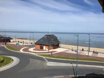 Apartment in Villers sur Mer,Appartement 2 pièces avec loggia vitrée à 50m de la plage FR-1-712-8 N°908449