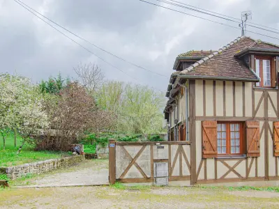 Gite à Clérey,Maison de charme avec jardin, cheminée et climatisation à 15 min de Troyes FR-1-543-264 N°865488