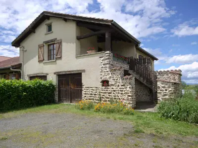 Gite à Saint Médard en Forez, Gîte familial avec cheminée, jardin et espace jeux près de Chazelles-sur-Lyon et St-Galmier FR-1-496-281 N°865623 - Photo 0