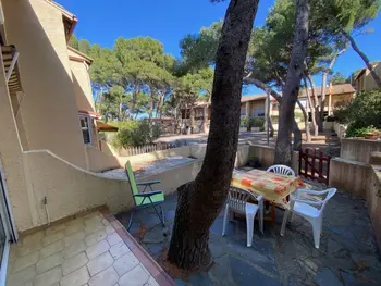 Appartement à La Franqui,Studio Cabine 4 Pers, Terrasse, Parking Privé, Proche Plage et Commerces, La Franqui FR-1-81-585 N°909681