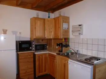 Gîte in Fiefs,Charmante maison rénovée avec terrasse, jardin clos, WIFI et équipements bébé à Fiefs FR-1-376-1 N°950420