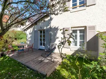 Cottage in Saint Galmier,Gîte charmant avec jardin, terrasse et tout confort à Saint-Galmier FR-1-496-293 N°951603