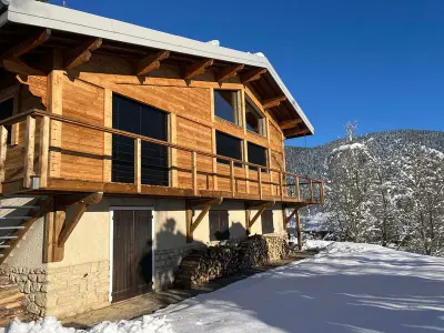 Chalet à Méaudre,Chalet alpin de 150m² pour 12 personnes avec billard et garage à Méaudre FR-1-737-22 N°955547