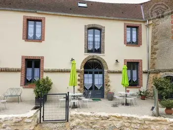 Yvelines, Gîte in Mareil le Guyon, Gîte spacieux 200m² en ferme rénovée avec terrasse, à proximité de Montfort l'Amaury et Thoiry FR-1-527-40 N°961227