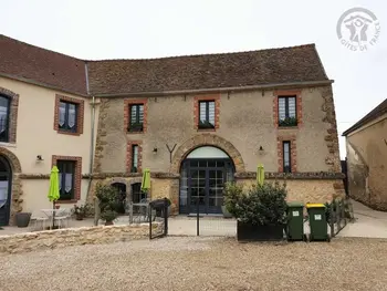 Yvelines, Gîte in Mareil le Guyon, Grand gîte rénové avec terrasse, parking privé et équipements complets, proche Versailles et nature FR-1-527-41 N°961228