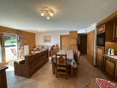 Appartement à Crest Voland, Appartement Avec Piscine, Terrasse, et WIFI - 8 Personnes - N°963478 - Photo 1