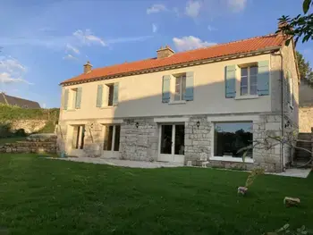 Gîte in Buzancy,Maison de village charmante avec jardin et terrasse, proche de Soissons, idéale familles et animaux acceptés FR-1-532-19 N°965235