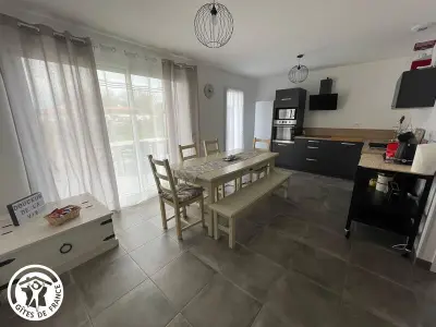 Gite à Saint Révérend,Maison PMR avec Jardin, 8 km de St-Gilles-Croix-de-Vie, 3 Chambres, Wifi et Vélos FR-1-426-540 N°966112