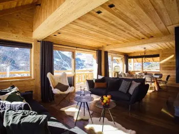 Chalet in La Salle les Alpes,Chalet Luxueux 10 Pers. à Serre Chevalier - Terrasse, Local à Ski, Navette Gratuite FR-1-762-18 N°967795