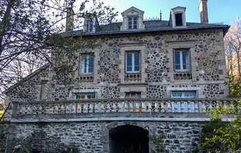 Cantal, Haus in Vèze, Château de Vèze FUC024 N°968708